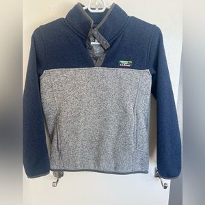 L.L. Bean pullover thick sweater knit top
Button collar
10/12